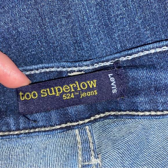Levi’s Too Superlow Bootcut 524 Jeans - Picture 4 of 7